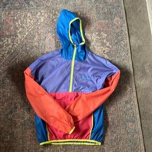 Teca Windbreaker